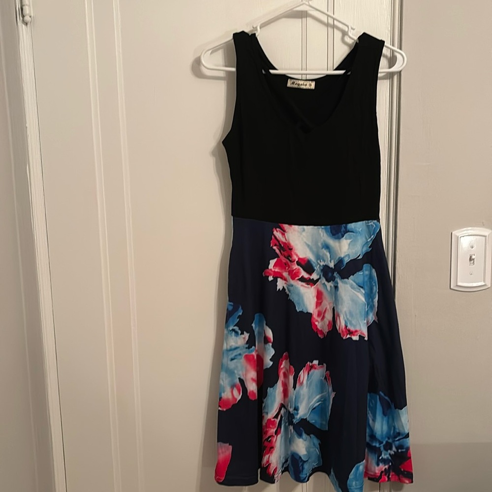 Dress for sale!!! Scroll down and I’ll tell you more!!!